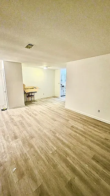 1 bed, 720 sqft, $900 — Photo 3