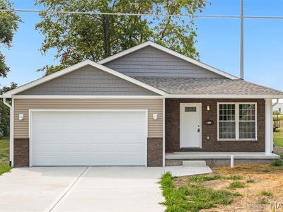 402 E McAllister St, Lebanon, IL, 62254