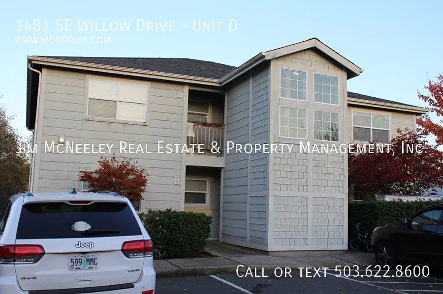 Building Photo - 1481 SE Willow Dr #D