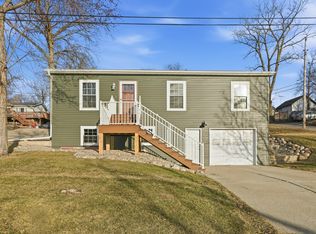 12817 Knight St, Cedar Lake, IN 46303
