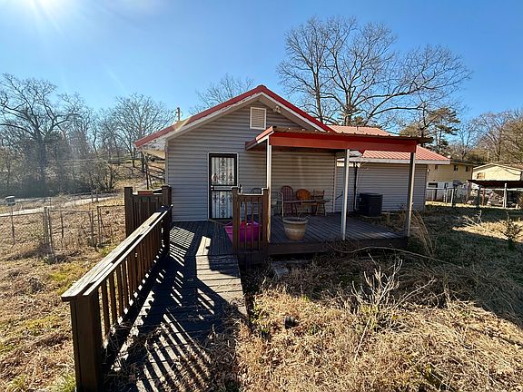 4th image of 180 E Circle Dr