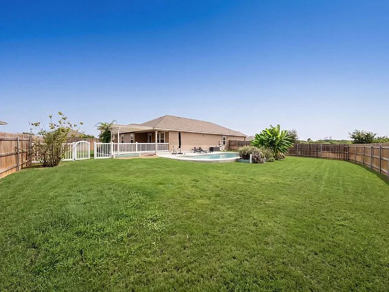 277 Orion Dr — Photo 41
