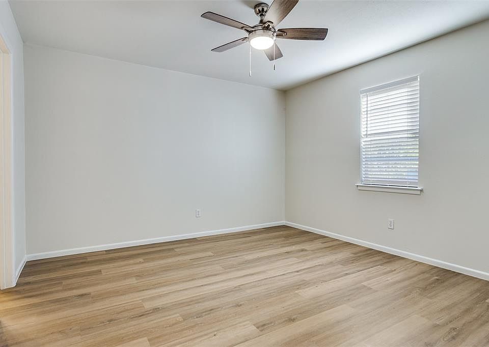 1st image of 8552 Gibbs Dr #8552