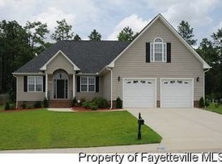 5232 Spreading Branch Rd, Hope Mills, NC 28348