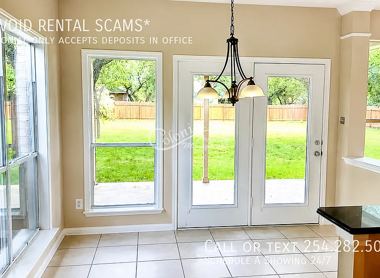 711 Cattail Cir — Photo 6