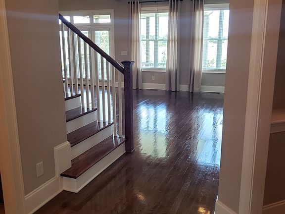 4th image of 131 Hobbs Dr