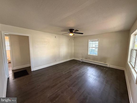 2nd image of 504 Prince St