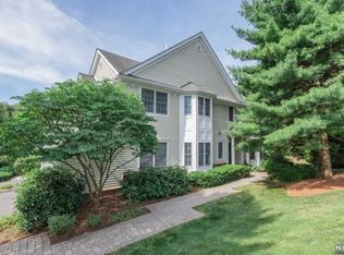 701 Stonewall Ct, Wyckoff, NJ 07481