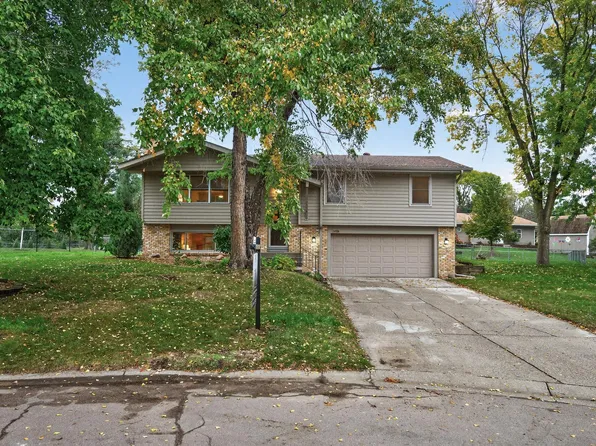 14728 Dory Ct, Apple Valley, MN 55124