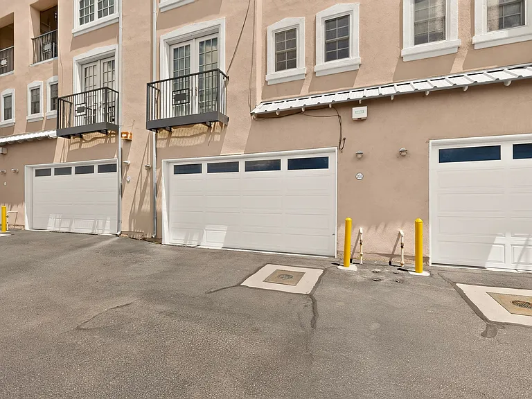 1900 Central Ave SW #203 — Photo 55