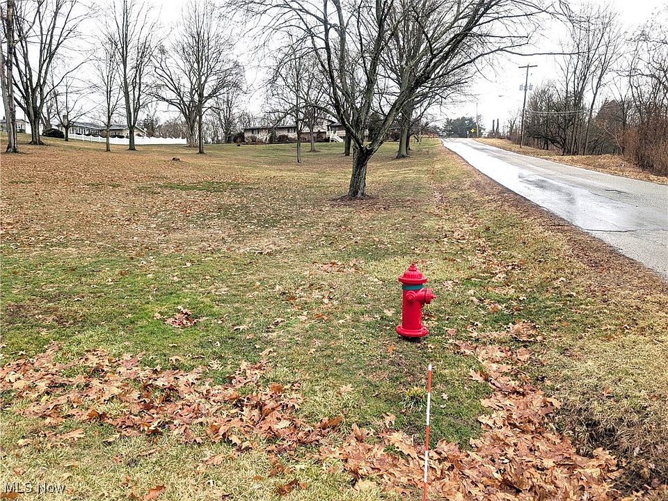 2nd image of Hillcrest Dr NW