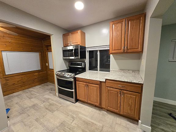 5th image of 3754 Penn Ave N