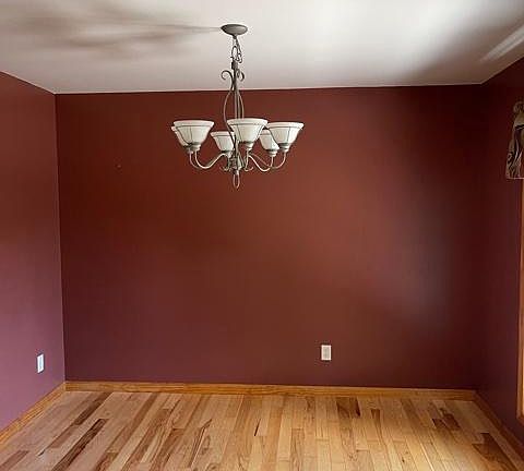 3rd image of 91 N Blackberry Ln