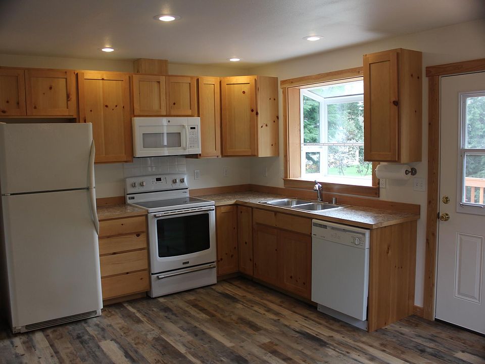 2nd image of 7551 NE Harborview Dr