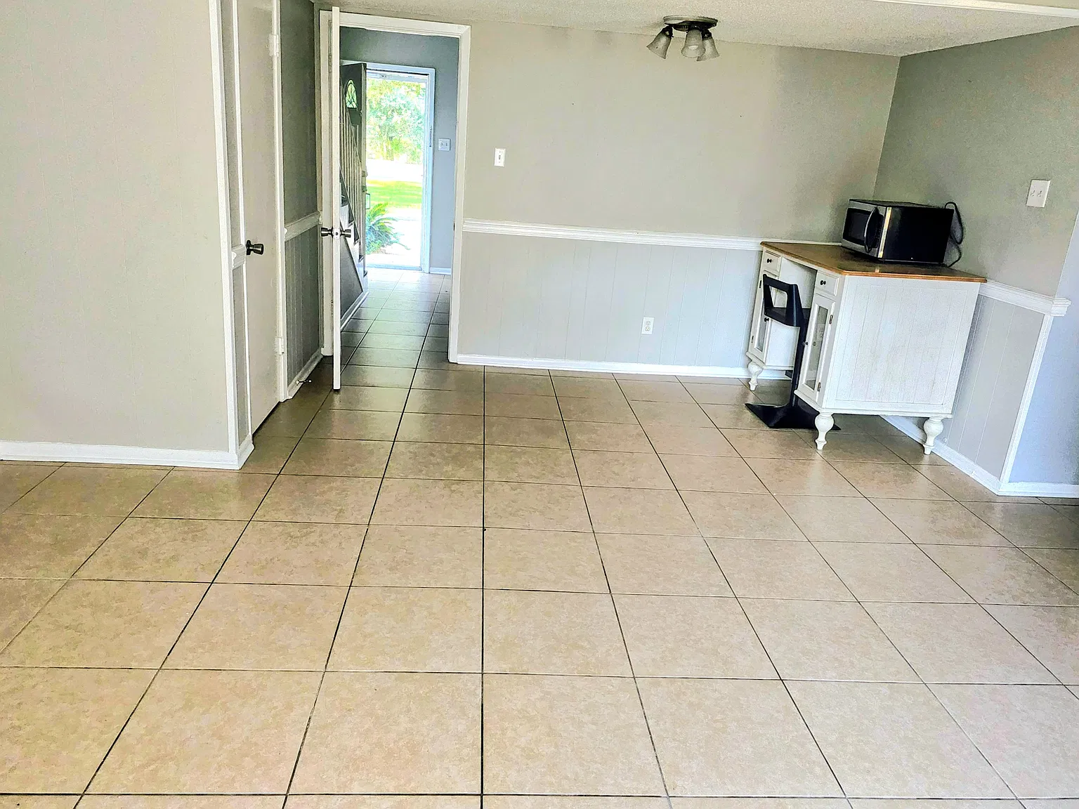 3 bed, 2.5 bath, 1440 sqft, $1,500 — Photo 4