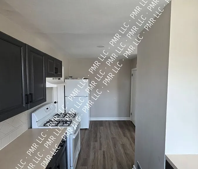 4344 Vista St #1 — Photo 12