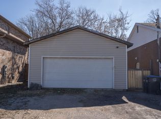 38 Cattrick St, Mississauga, ON L4T1H5