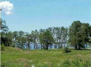 147 River Rd, Carrabelle, FL 32322