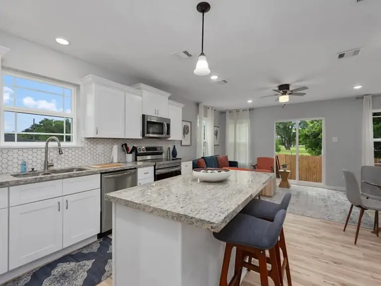 3505 Wyrick St — Photo 10