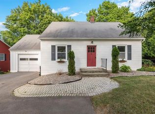 4796 Makyes Rd, Syracuse, NY 13215