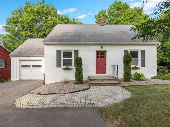 4796 Makyes Rd, Syracuse, NY 13215
