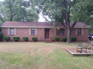2833 Leary Rd, Albany, GA 31721