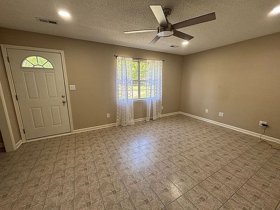 2nd image of 4680 Plateau Rd