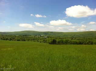 Little Keen Rd, Waymart, PA 18472