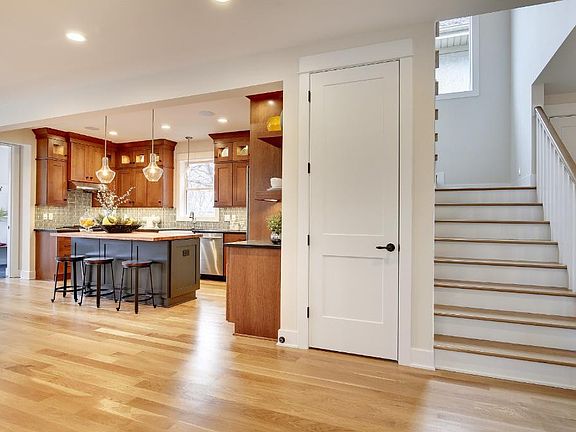 3rd image of 3928 Drew Ave S