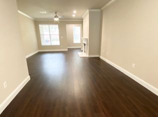 5441 Caruth Haven Ln #915, Dallas, TX 75225