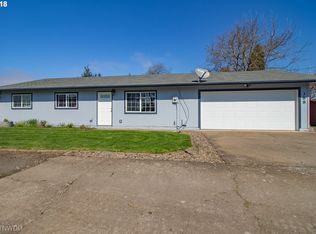 388 S 37th St, Springfield, OR 97478