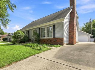 928 S 111th Pl, West Allis, WI 53214