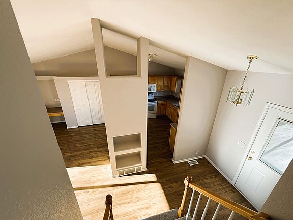 2nd image of 17137 Sahler St