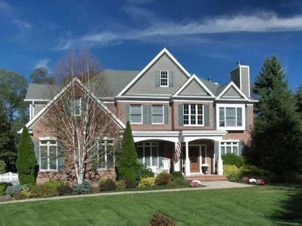 21 Brentwood Ct, Basking Ridge, NJ 07920