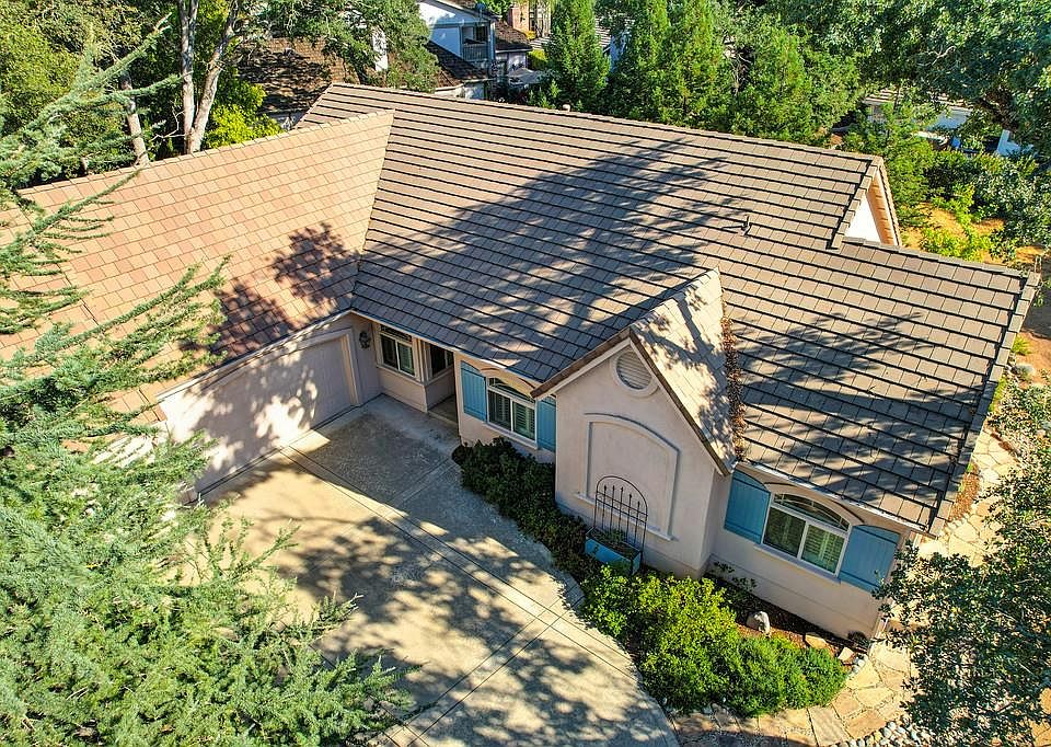 1st image of 15084 Rio Cir