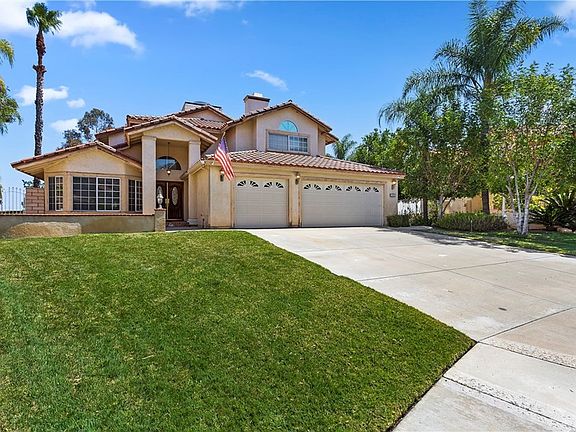 3rd image of 2391 Independence Cir