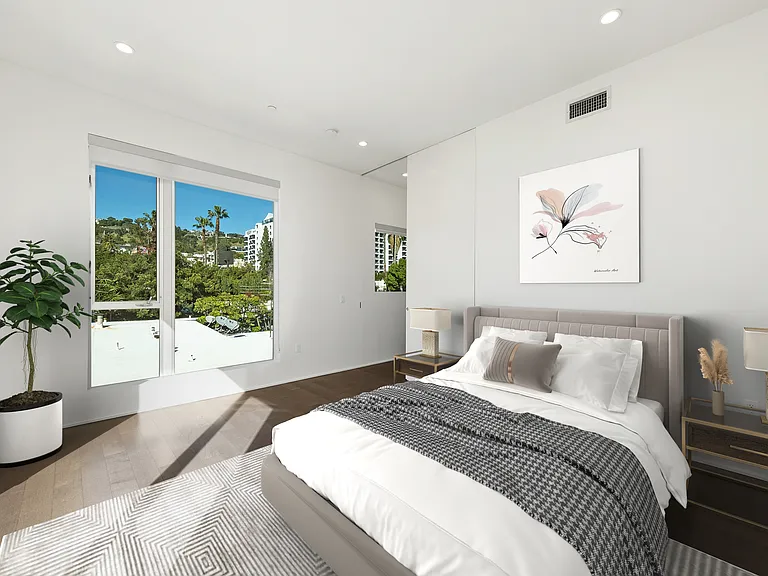 935 N San Vicente Blvd #7 — Photo 11