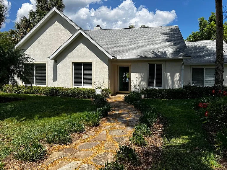 12595 SE Sunset Harbor Rd — Photo 1