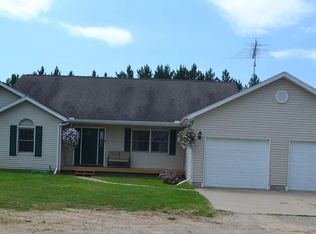 2915 Flynn Rd, Rose City, MI 48654