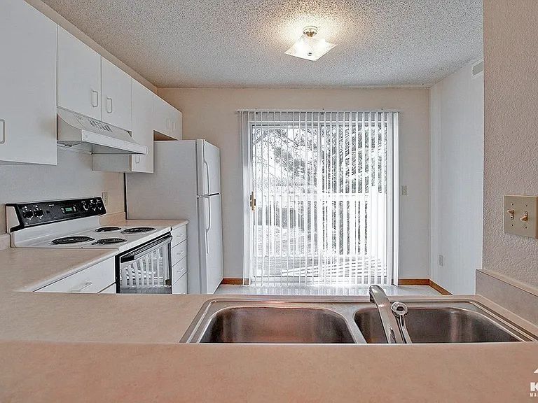 Prairie Village Residences — Photo 3