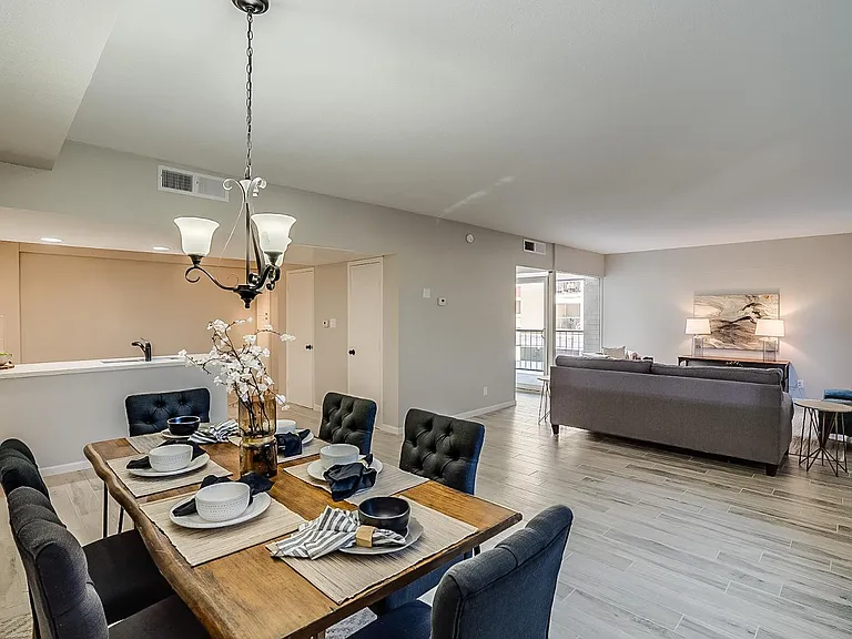 351 E Thomas Rd #D201 — Photo 11