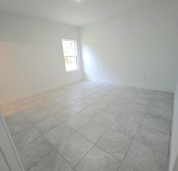6374 N Falmouth Ter — Photo 12