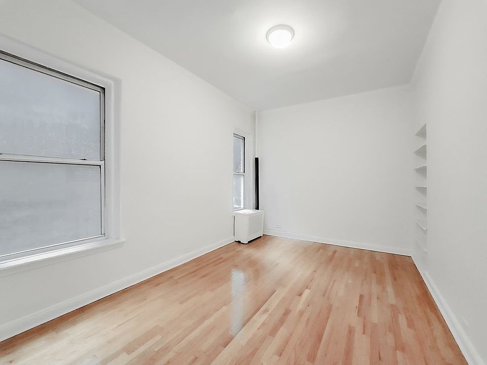 1st image of 328 W 83rd St