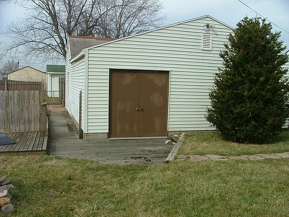 4th image of 4236 Fulton Ave