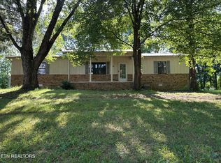 134 Woodlawn Dr, Jamestown, TN 38556