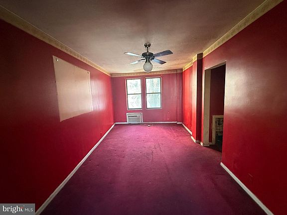 5th image of 3725 12th St NE APT 102