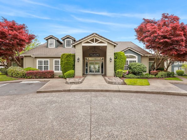 300 NE Autumn Rose Way #308-A