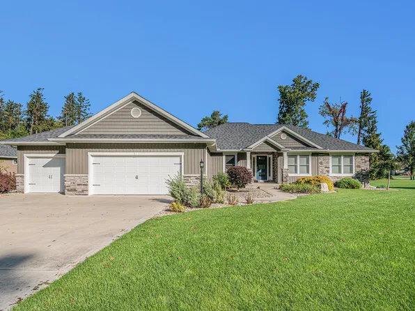 51055 Spotted Eagle Dr, Elkhart, IN 46514
