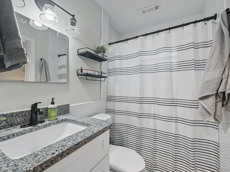 76 Haygood Ave SE #B — Photo 21