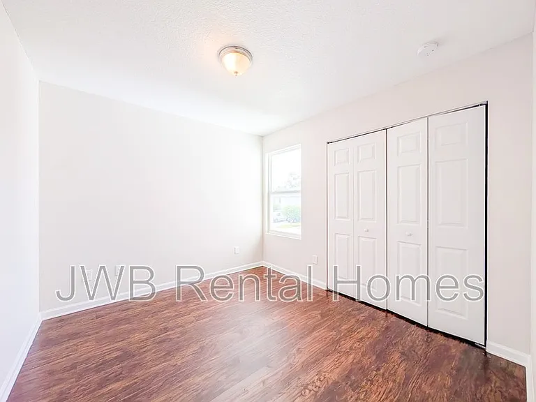 8419 McGirts Village Ln — Photo 5